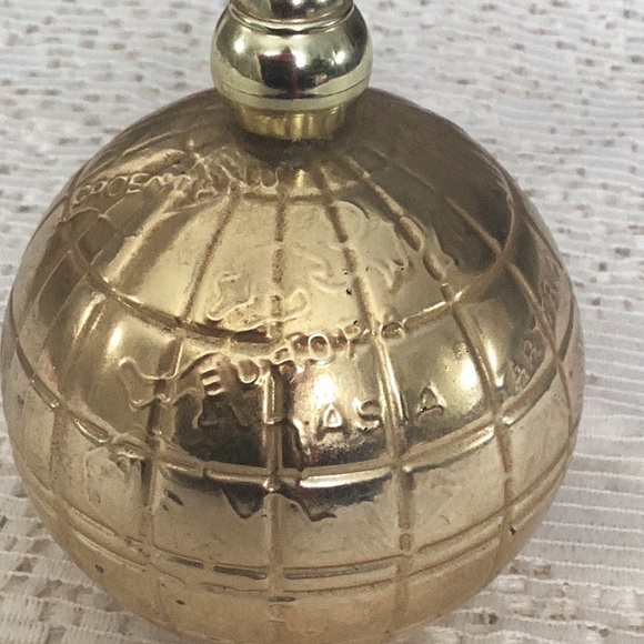 Avon ,vintage , gold tone decanter. - Picture 4 of 4